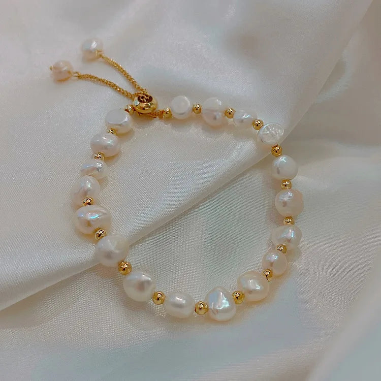 Elegant Freshwater Pearl Bracelet